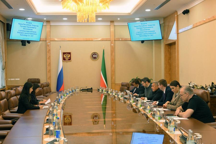 Минниханов обсудил сотрудничество с с китайской компанией Launch