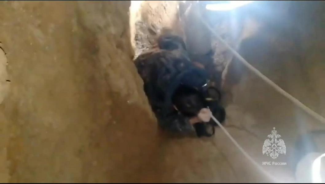 Появилось видео спасения рабочего, которого засыпало грунтом в Иннополисе