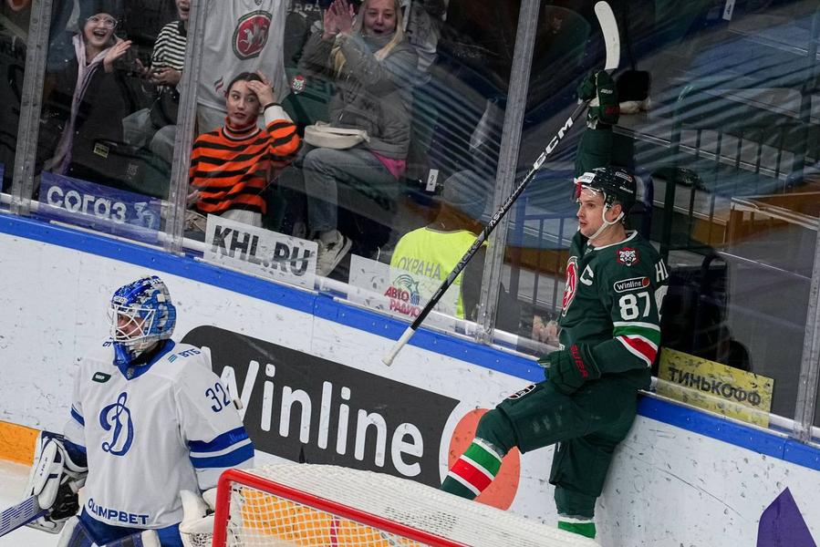 Без Радулова, зато с Шипачевым: «Ак Барс» вернулся к победам