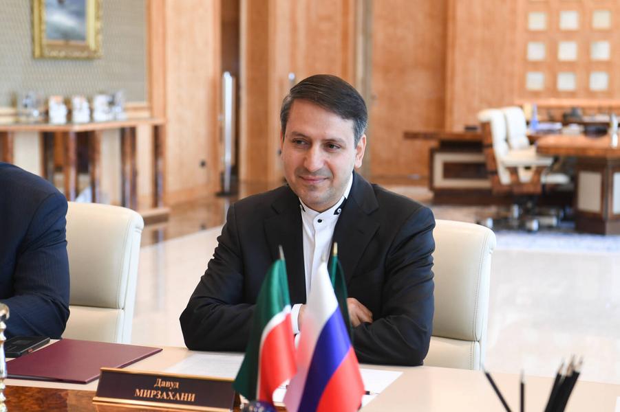 Минниханов провёл встречу с генеральным консулом Кыргызстана в Казани