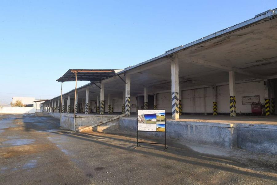 Минниханов осмотрел помещения бывшего Каракалпакстанского терминала