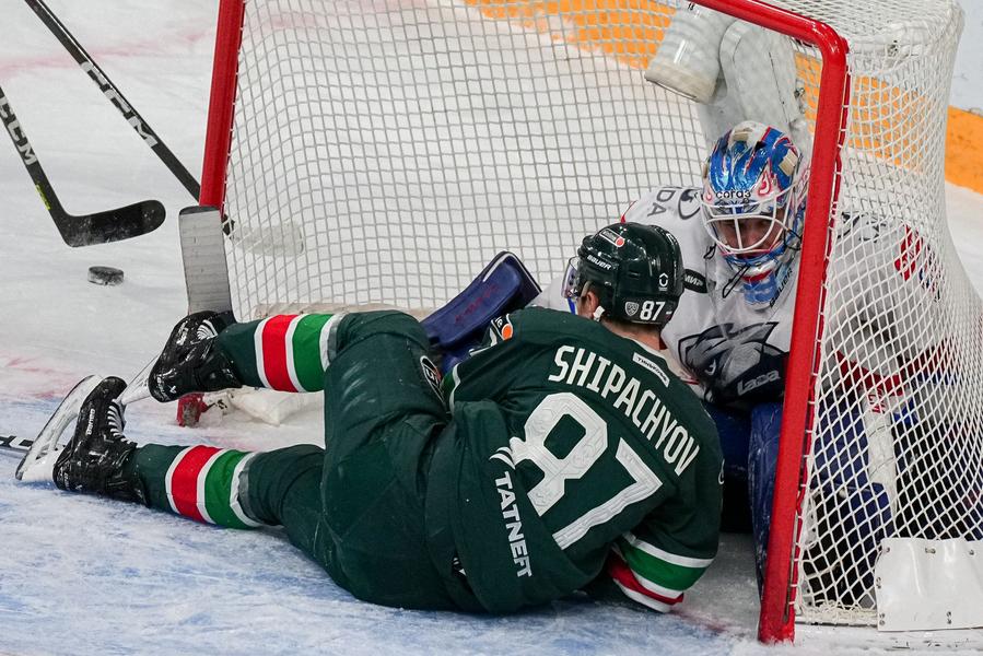 «Ак Барс» наконец загнал «Ладу» в гараж: кризис подошел к концу? «Ак Барс» наконец загнал «Ладу» в гараж: кризис подошел к концу?