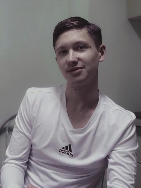 Фанаты Adidas в Казани хотят продержаться на старых запасах до возращения бренда