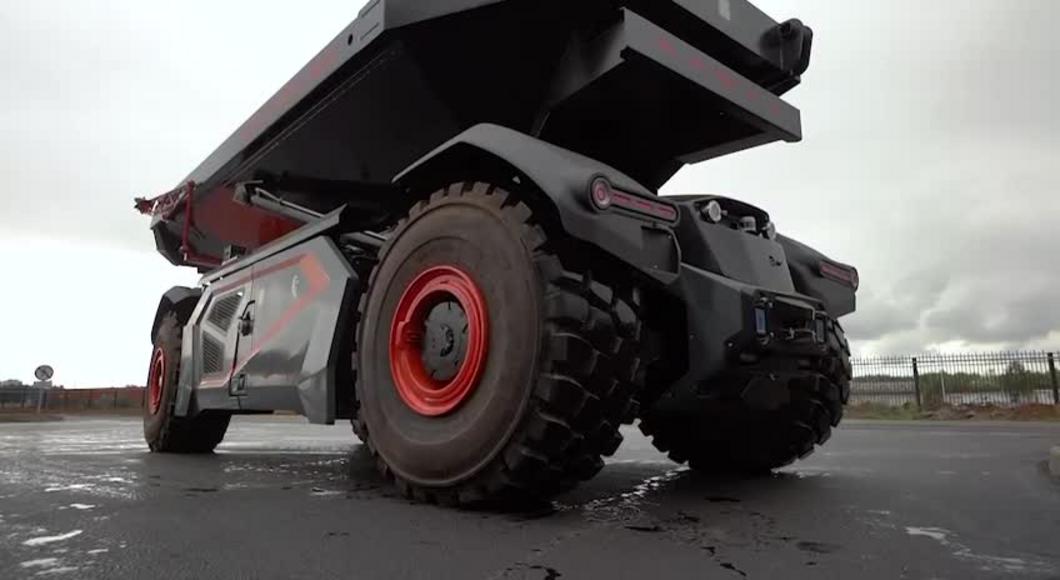КАМАЗ представил еще один беспилотный самосвал - видео