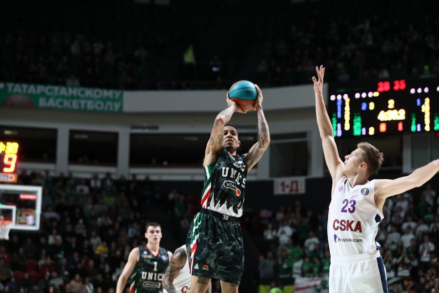 Кто выигрывает подбор, тот выигрывает матч: УНИКС проиграл главный матч осени