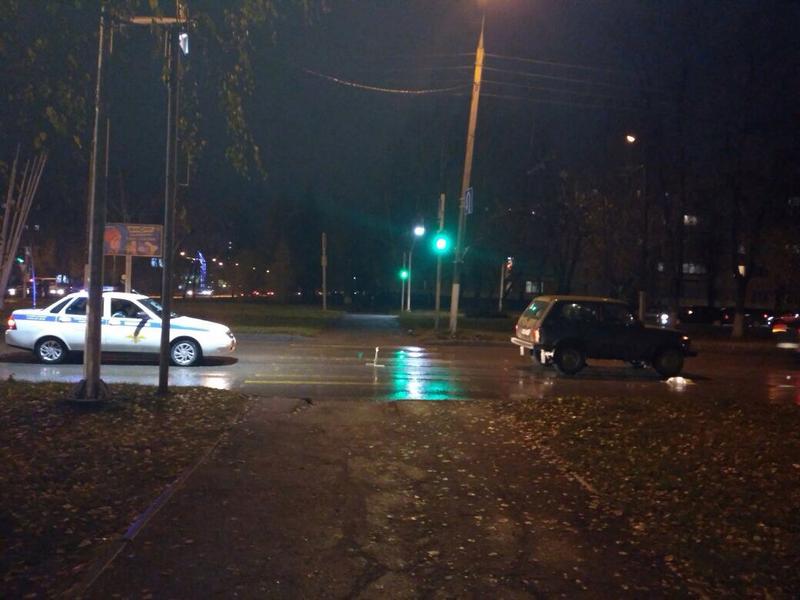 ​Водитель сбил переходившую дорогу на зеленый свет жительницу Нижнекамска