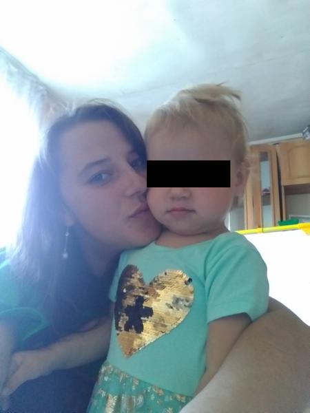 В Челнах разыскивают девушку, бросившую двухлетнюю дочь