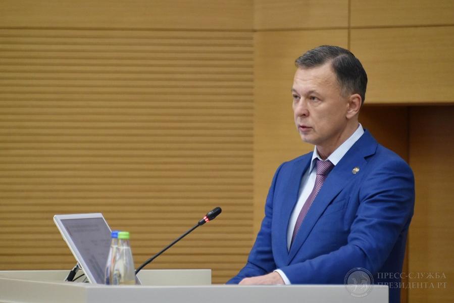 Рустам Минниханов: Четверть предприятий Татарстана - это потенциальные банкроты