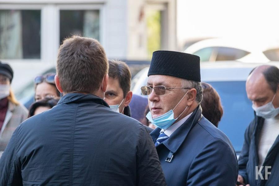 Телеведущего Ильфата Абдрахманова отвезли на кладбище в обшарпанной «Газели». Почему так получилось? Телеведущего Ильфата Абдрахманова отвезли на кладбище в обшарпанной «Газели». Почему так получилось?