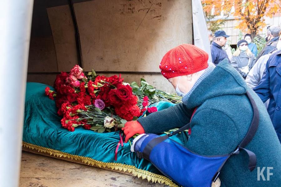 «Идет Ильфат Абдрахманов, и сразу было понятно, что это настоящий диктор телевидения»