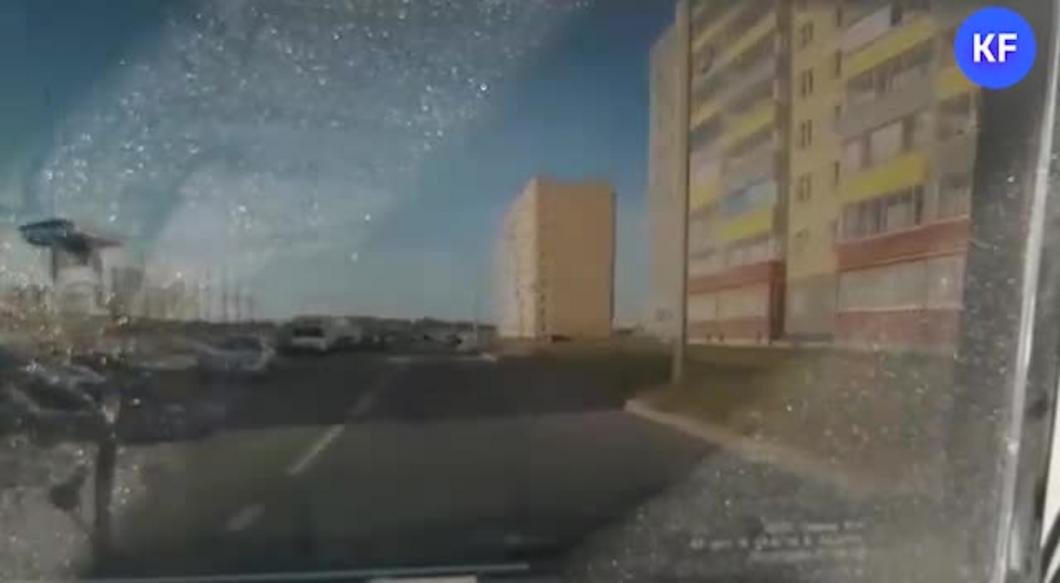 Момент наезда авто на школьника в Замелекесье Челнов попал на видео