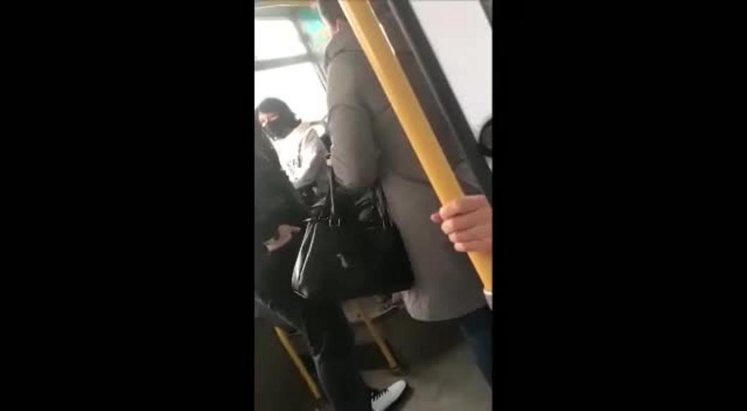 Казанские «безмасочники» нападают на кондукторов автобусов за просьбу надеть маску