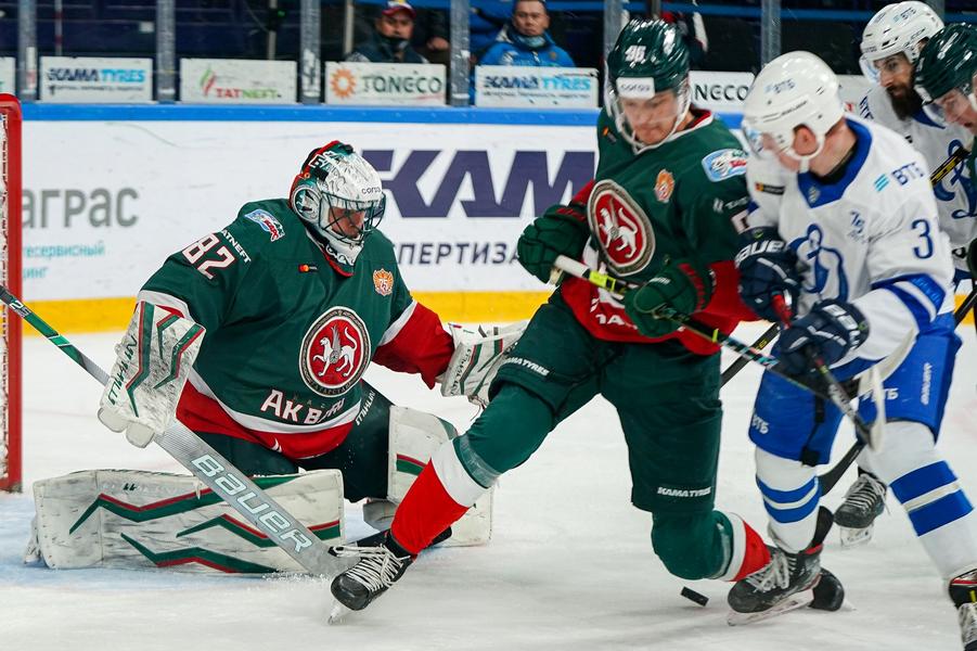 «Ак Барс» забил четыре шайбы впервые в сезоне, но всё равно проиграл «Динамо» «Ак Барс» забил четыре шайбы впервые в сезоне, но всё равно проиграл «Динамо»