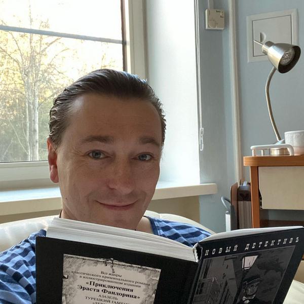 Актера Сергея Безрукова госпитализировали с коронавирусом