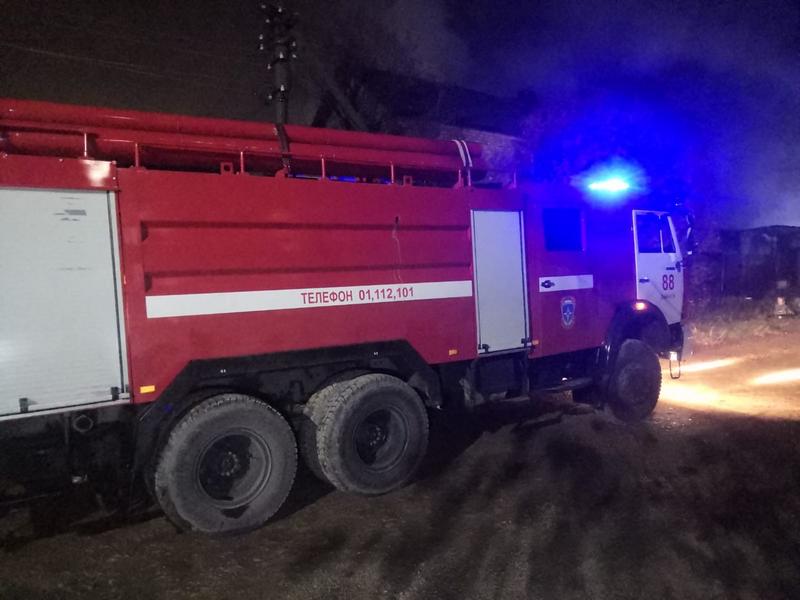 На пожаре в Заинске пострадали два человека