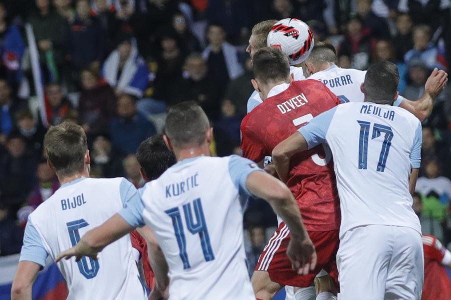 Валера-везунчик. Как сборная России выбилась в лидеры группы в отборе на ЧМ-2022 Валера-везунчик. Как сборная России выбилась в лидеры группы в отборе на ЧМ-2022