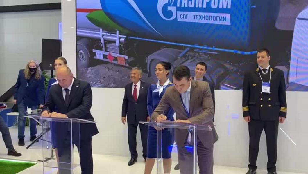 Татарстан передал «Газпрому» инновационный теплоход​ «Чайка СПГ»