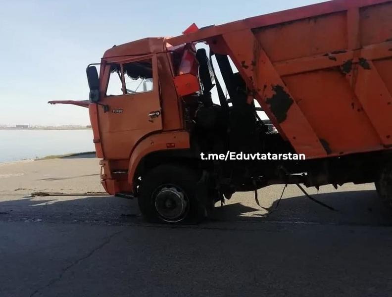 Из Волги вытащили «КАМАЗ», снесший «Ауди» в Верхнем Услоне