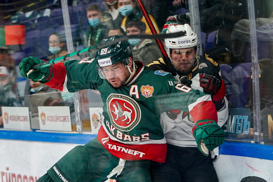 «Ак Барс» прервал серию побед «Авангарда»