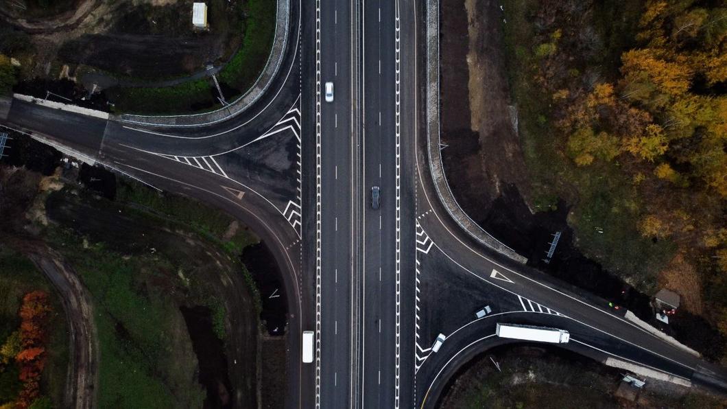 Рустам Минниханов вместе с Маратом Хуснуллиным открыли новый подъезд к казанскому аэропорту Рустам Минниханов вместе с Маратом Хуснуллиным открыли новый подъезд к казанскому аэропорту