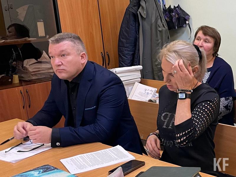 «Защите вообще не было необходимости очернять потерпевшего, потому что за неё это сделали свидетели обвинения»: скоро будет поставлена точка в деле оборотня в погонах, обманувшего мошенника «Защите вообще не было необходимости очернять потерпевшего, потому что за неё это сделали свидетели обвинения»: скоро будет поставлена точка в деле оборотня в погонах, обманувшего мошенника