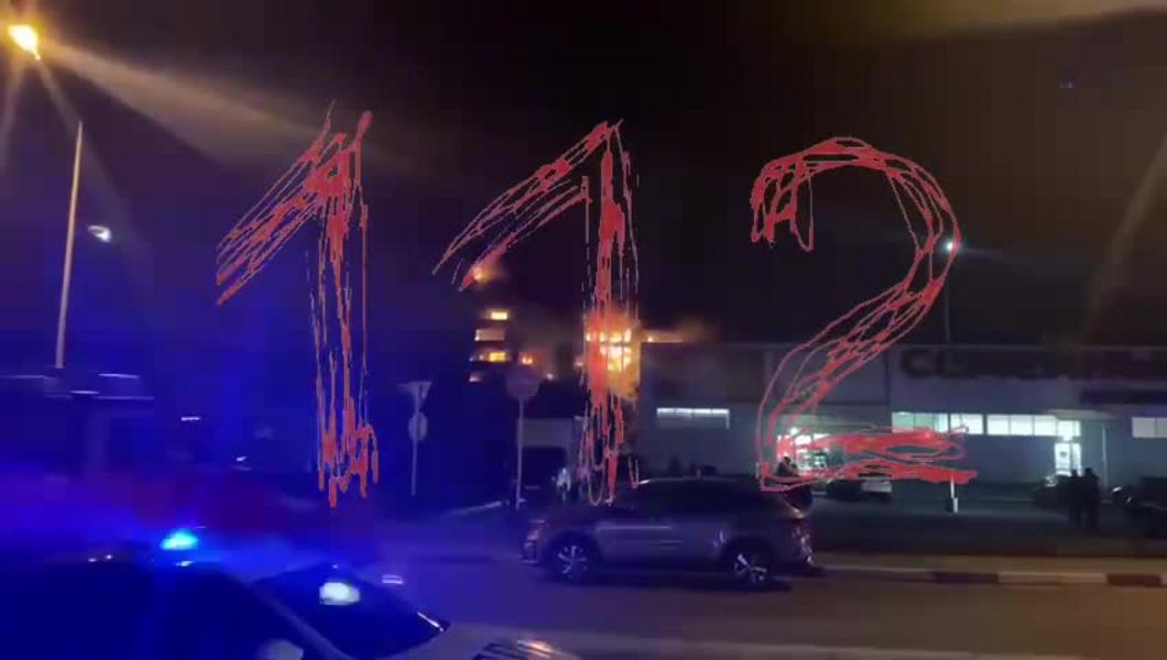 Два человека погибли и 15 пострадали при падении самолета в Ейске