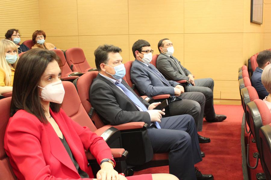 «Происходит серьезное утяжеление бюджета республики»: Минфин Татарстана представил план бюджета на ближайшие три года