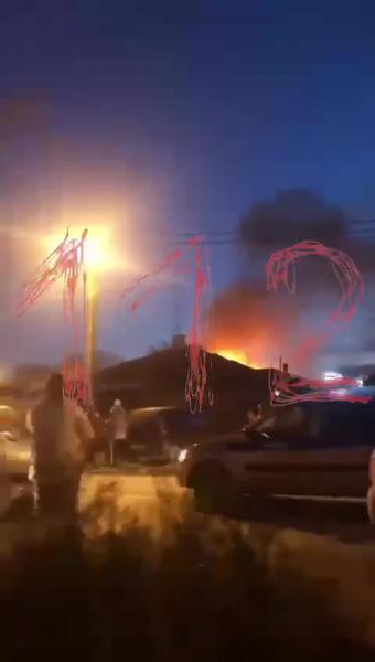 Военный самолёт упал на двухэтажный дом в Иркутске