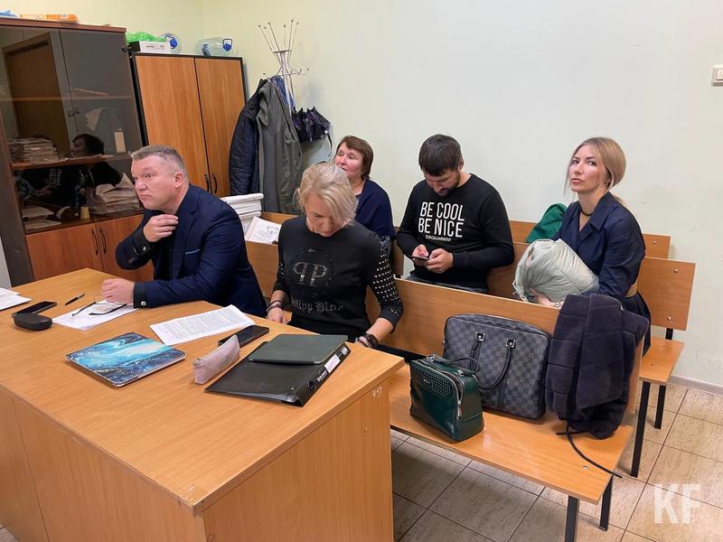 «Защите вообще не было необходимости очернять потерпевшего, потому что за неё это сделали свидетели обвинения»: скоро будет поставлена точка в деле оборотня в погонах, обманувшего мошенника «Защите вообще не было необходимости очернять потерпевшего, потому что за неё это сделали свидетели обвинения»: скоро будет поставлена точка в деле оборотня в погонах, обманувшего мошенника