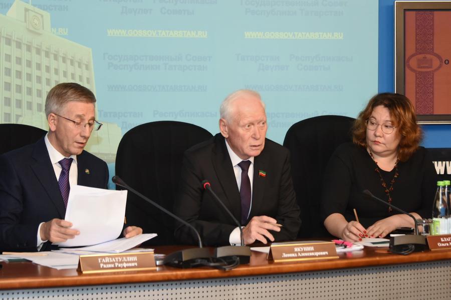 Дефицит бюджета Татарстана-2023 превысит 27 млрд рублей, но районов и соцобязательств это не коснется