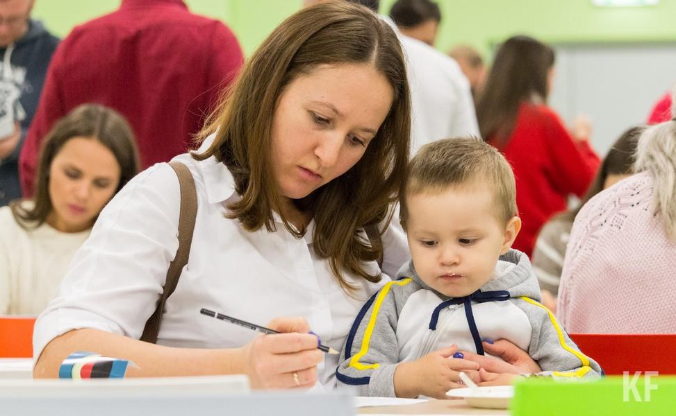 Эксперт: В Казани жалуются, что уроки репродуктивного воспитания развращают детей