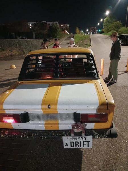 В Челнах наказали очередного «покатушечника», разъезжавшего по набережной В Челнах наказали очередного «покатушечника», разъезжавшего по набережной