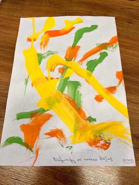 В Калининградском зоопарке тюлень научился рисовать