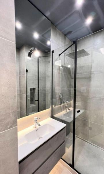 В Казани сдают квартиру с прозрачным туалетом за 280 тысяч в месяц