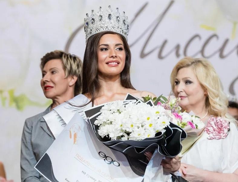 «Мисс офис-2023»: за что будет бороться красотка из Казани