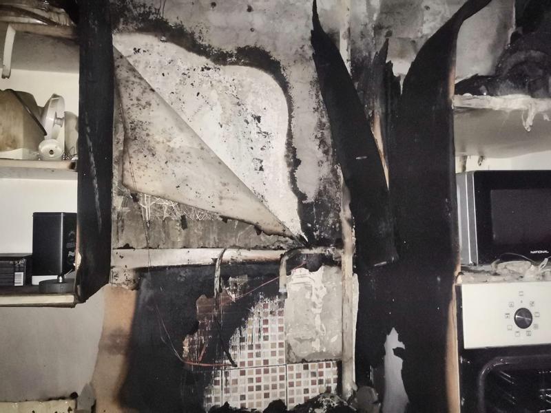 Пожарные Альметьевска вывели из задымленного подъезда двоих детей