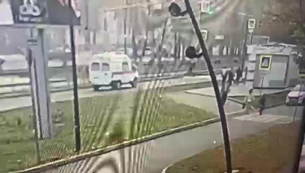 Жительница Нижнекамска у гостиницы «Кама» угодила под колеса «Лады»