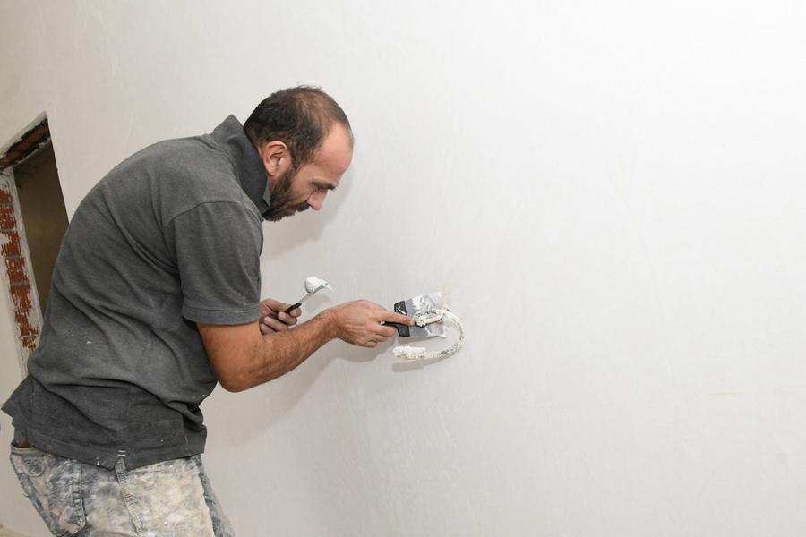 Ильсур Метшин осмотрел ход ремонтных работ нового отделения Центра психолого-педагогической помощи детям