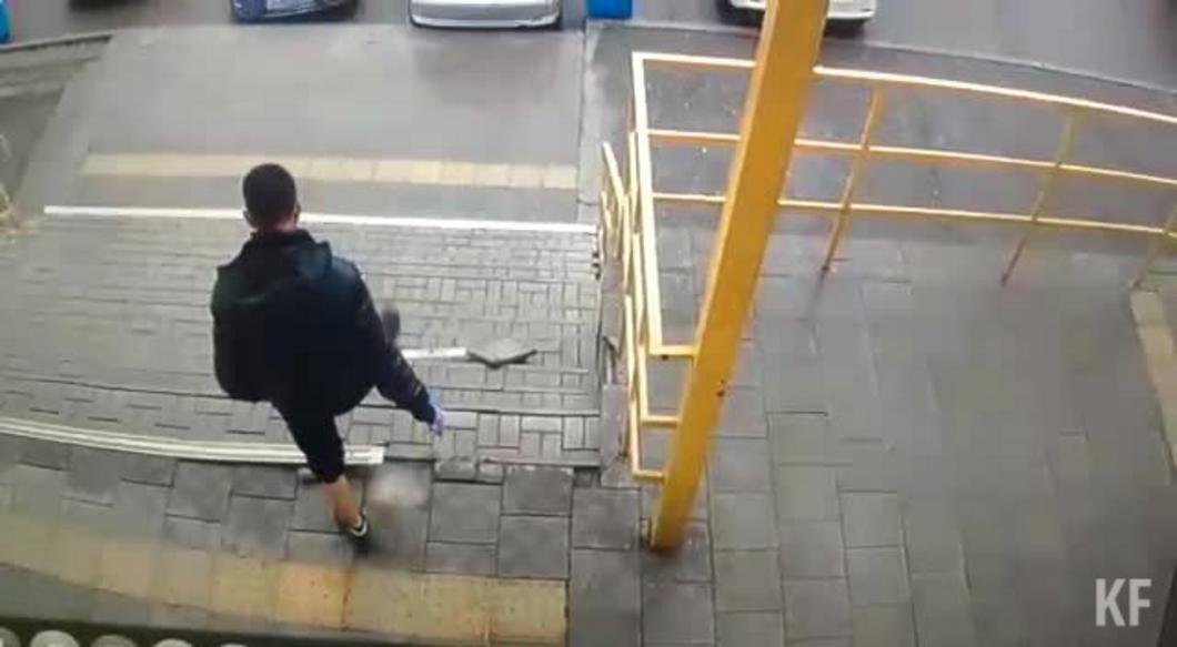 Прокуратура поручила МВД разобраться с громившем лестницу нижнекамцем