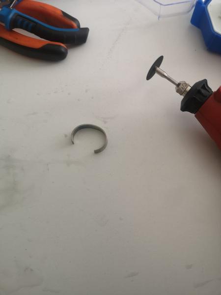 Врач травмпункта Челнов вызвал спасателей, чтобы снять кольцо с пальца ребенка