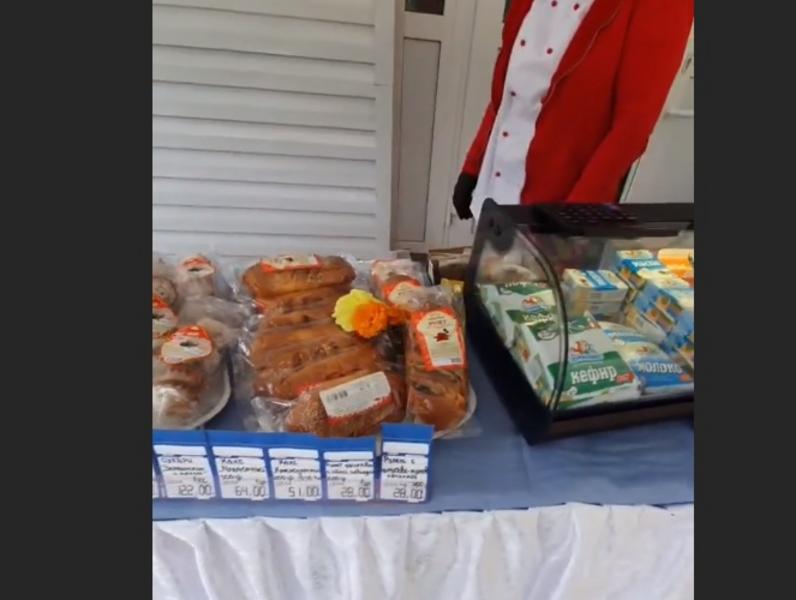 На избирательном участке в Нижнекамске за ходом выборов наблюдает татарский блогер Татар Малай