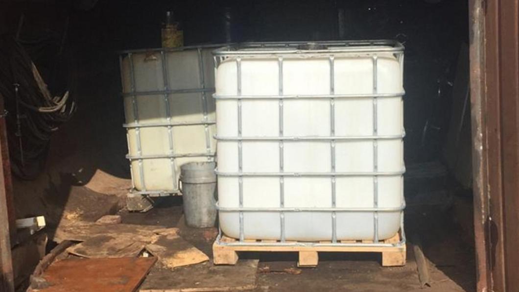 С промпредприятия в Нижнекамске сотрудники украли более трех тонн полиэфира