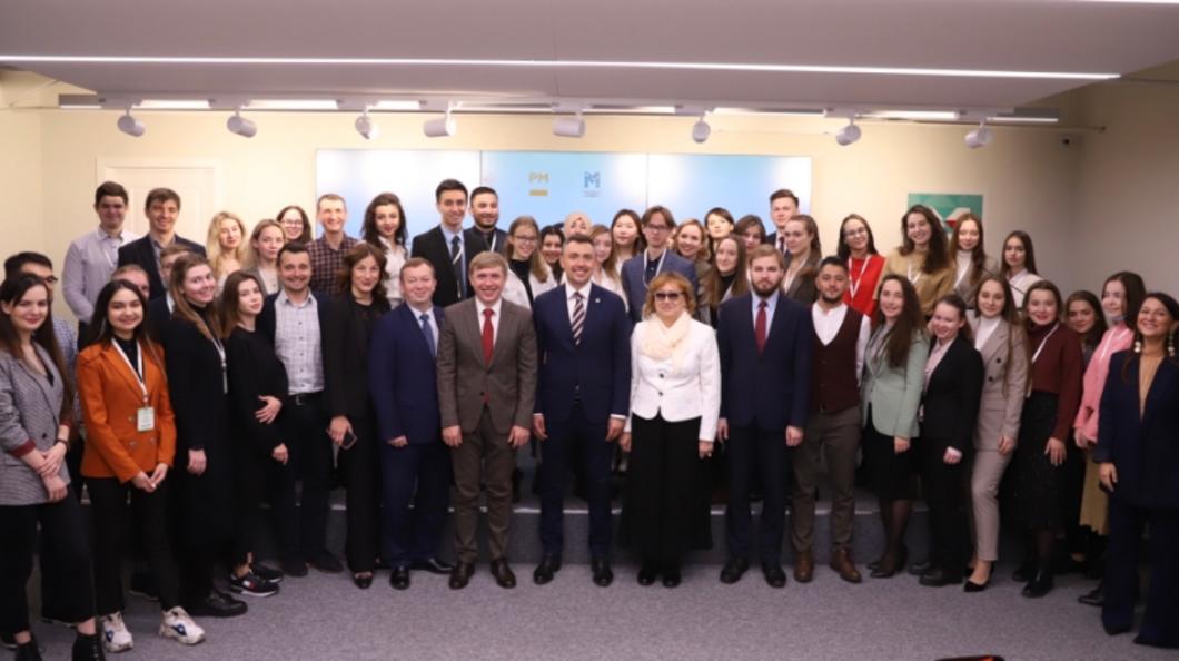 В Казани презентовали проектный офис «Россия-ОИС» В Казани презентовали проектный офис «Россия-ОИС»