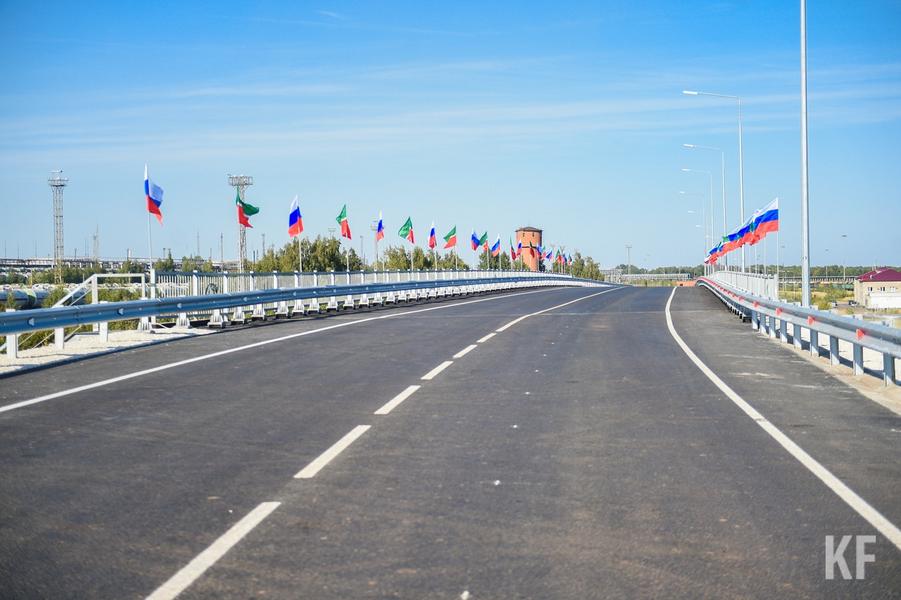 Два путепровода через железнодорожные пути на автодороге Южная открыли в Нижнекамске