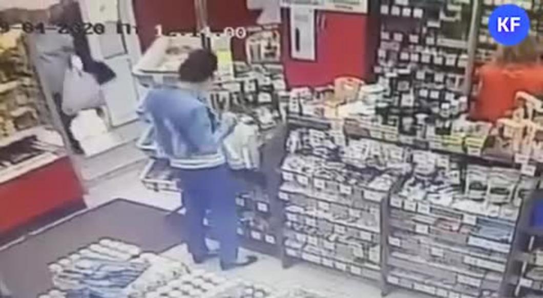 Мужчина зверски расправился с женщиной в магазине «Бристоль» в Татарстане