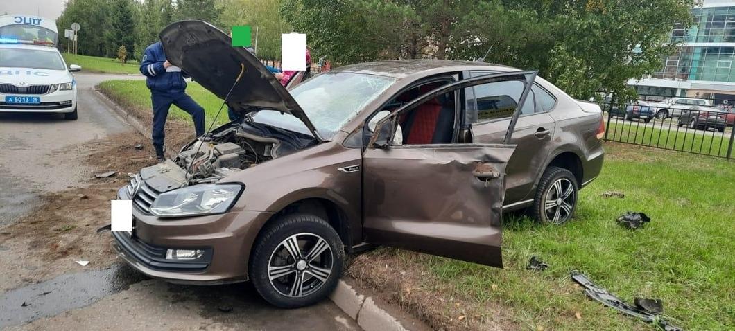 В Нижнекамске водитель «Спортейджа» при развороте устроил аварию с пострадавшими