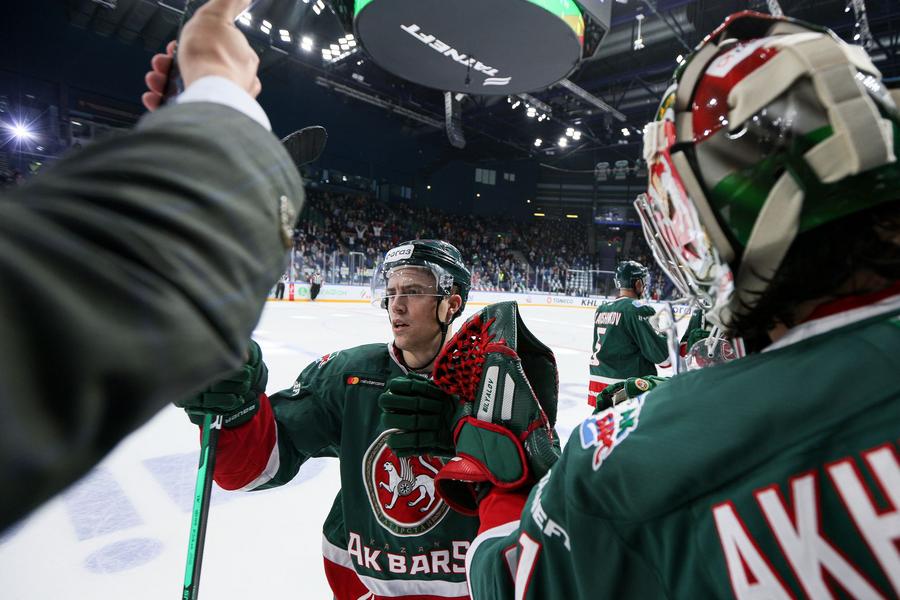 «Ак Барс» победил «Йокерит», но лишился группы поддержки. Чирлидерши разрушают семьи хоккеистов