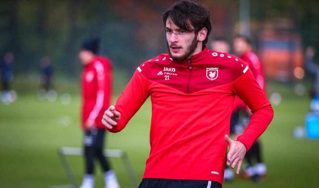 «Рубин» - «Зенит»: Слуцкий готовится удивить Семака «Рубин» - «Зенит»: Слуцкий готовится удивить Семака