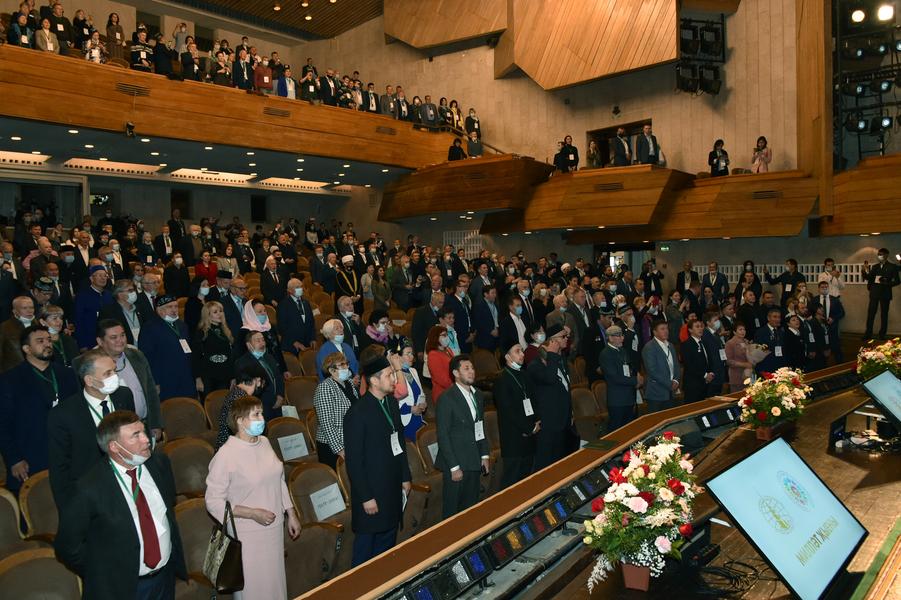 Рустам Минниханов: Нас волнует сохранение языка Рустам Минниханов: Нас волнует сохранение языка