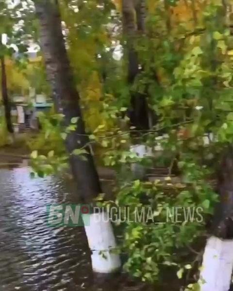 Бугульминцы - о прорыве на улице Ленина: Фонтан открывают